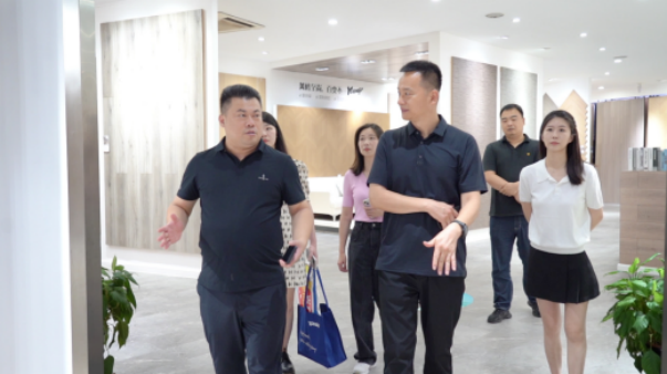 媒體聚焦 行業(yè)對話 | 搜狐發(fā)起“2023中國家居價值100公司”探尋之旅，走進(jìn)世友地板